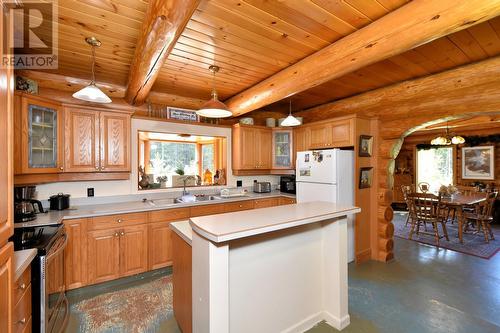 3740 Cameron Road, Eagle Bay, BC - Indoor Photo Showing Kitchen