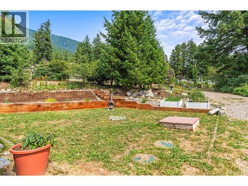 2907 Gyp Road, Falkland, BC - Outdoor