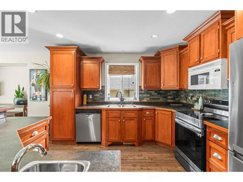 2907 Gyp Road, Falkland, BC - Indoor Photo Showing Kitchen With Double Sink