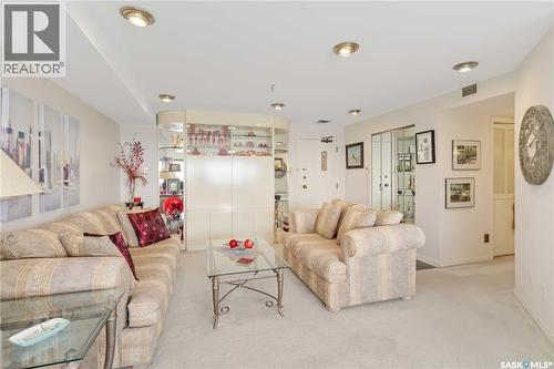 2460 424 Spadina Crescent E, Saskatoon, SK - Indoor Photo Showing Living Room