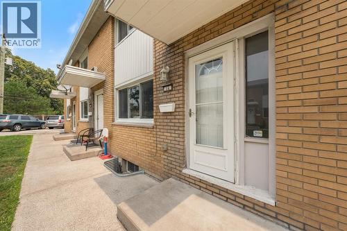 812 WELLINGTON STREET Unit# 14  Sarnia, ON N7T 1J5