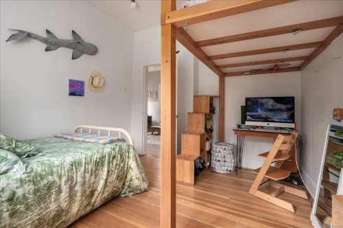 950 Bruce Ave, Nanaimo, BC 