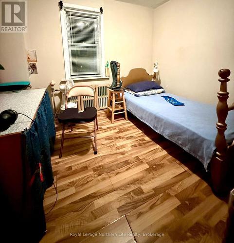 230 Third Avenue W, North Bay (Central), ON - Indoor