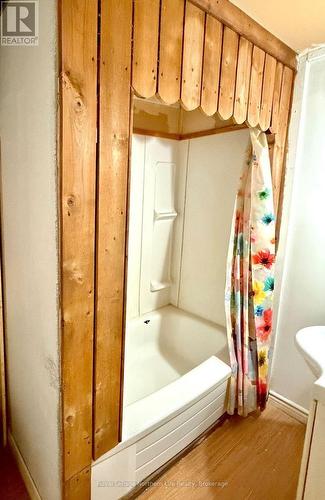 230 Third Avenue W, North Bay (Central), ON - Indoor