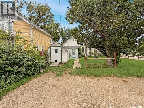 239 8Th Avenue Ne, Swift Current, SK - Outdoor