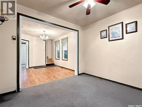 239 8Th Avenue Ne, Swift Current, SK - Indoor Photo Showing Other Room
