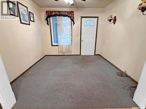 239 8Th Avenue Ne, Swift Current, SK - Indoor Photo Showing Other Room