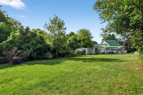 Backyard - 3 Rue Girard, Saint-André-D'Argenteuil, QC - Outdoor