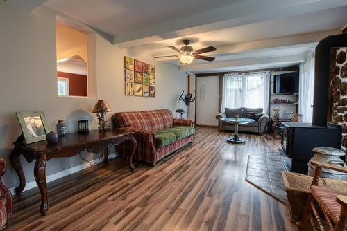 Family room - 3 Rue Girard, Saint-André-D'Argenteuil, QC - Indoor Photo Showing Living Room