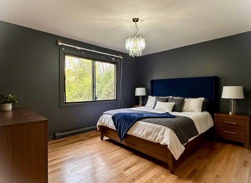 Chambre à coucher principale - 399 Av. Thorncrest, Dorval, QC - Indoor Photo Showing Bedroom