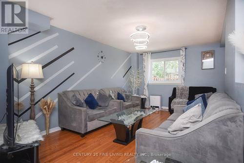 34 - 2700 Battleford Road, Mississauga, ON - Indoor Photo Showing Living Room