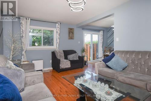 34 - 2700 Battleford Road, Mississauga, ON - Indoor Photo Showing Living Room