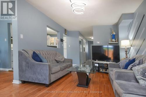 34 - 2700 Battleford Road, Mississauga, ON - Indoor Photo Showing Living Room