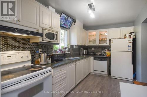 34 - 2700 Battleford Road, Mississauga, ON - Indoor Photo Showing Kitchen With Double Sink