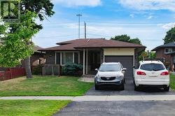 122 BEAVER BEND CRESCENT  Toronto, ON M9B 5S1
