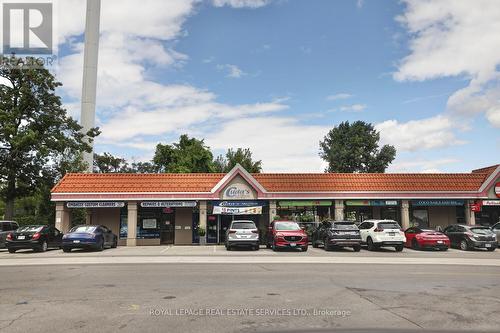 CUDA'S TAP & GRILL - 1050 Lorne Park Road, Mississauga, ON - Outdoor