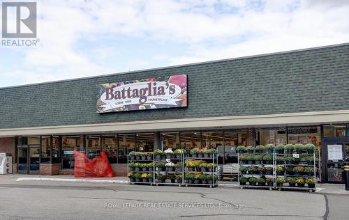 BATTAGLIA'S MARKET PLACE - 1050 Lorne Park Road, Mississauga, ON - Outdoor