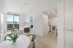 824-30 Tretti Way  Toronto, ON M3H 0E3