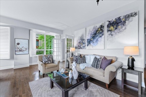 308-23 Rean Drive, Toronto, ON - Indoor Photo Showing Living Room