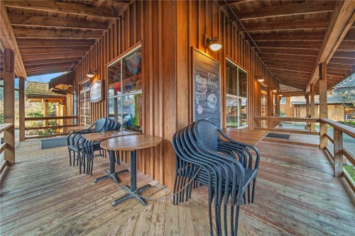 102-5281 Rutherford Rd, Nanaimo, BC 