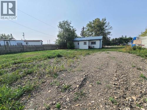 10855 102 Street, Taylor, BC - Outdoor