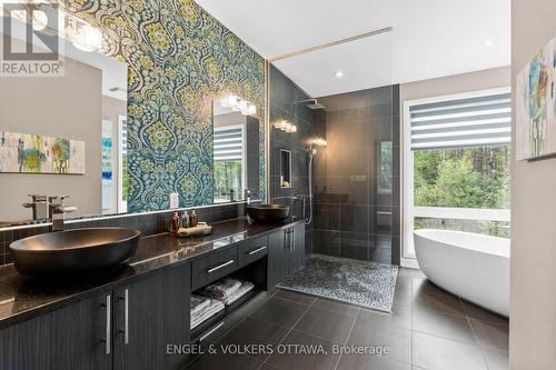 108 Edith Margaret Place, Ottawa, ON - Indoor Photo Showing Bathroom