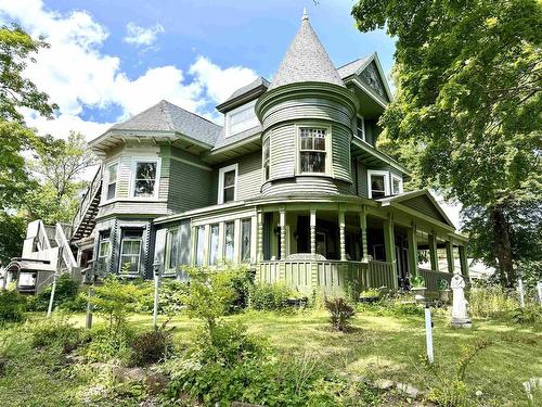 57 Havelock Street, Amherst, NS 