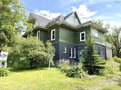 57 Havelock Street, Amherst, NS 