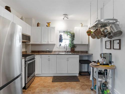 14 Ryerson Court, Yarmouth, NS 