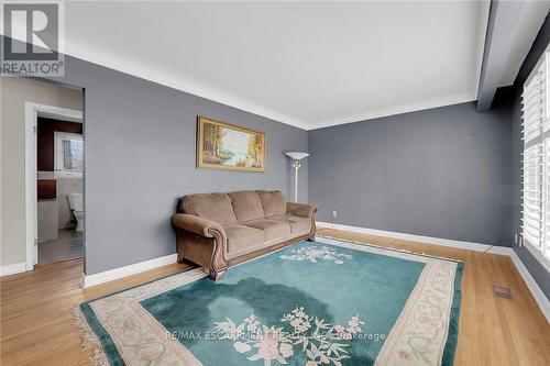 9 Gavin Drive, St. Catharines, ON - Indoor