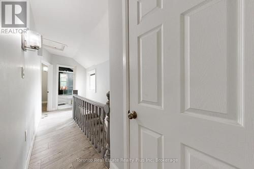 280 Cannon Street E, Hamilton, ON - Indoor Photo Showing Other Room