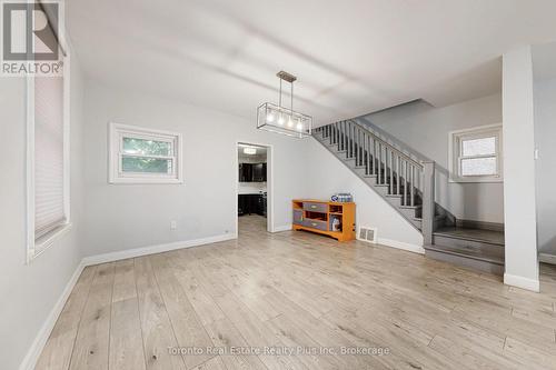 280 Cannon Street E, Hamilton, ON - Indoor Photo Showing Other Room