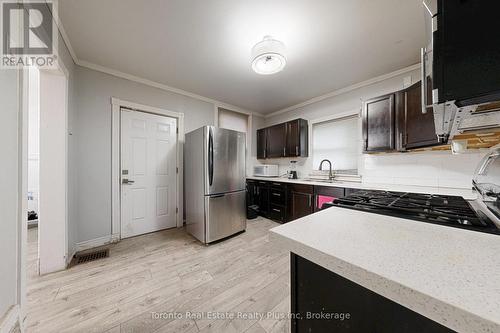 280 Cannon Street E, Hamilton, ON - Indoor Photo Showing Kitchen