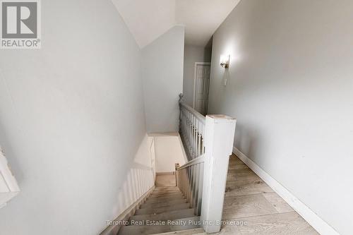 280 Cannon Street E, Hamilton, ON - Indoor Photo Showing Other Room