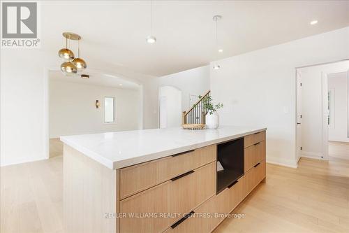 147 Lake Drive E, Georgina, ON - Indoor Photo Showing Kitchen