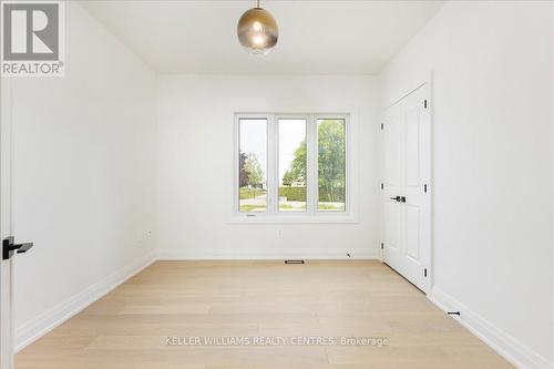147 Lake Drive E, Georgina, ON - Indoor Photo Showing Other Room