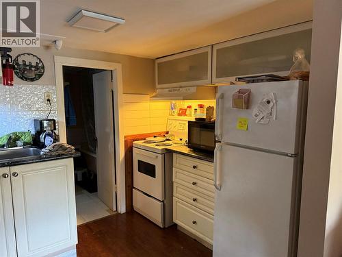 2126 Topping Street, Trail, BC - Indoor Photo Showing Kitchen