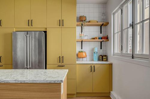 Cuisine - 303-43 Rue D'Auteuil, Québec (La Cité-Limoilou), QC - Indoor Photo Showing Kitchen