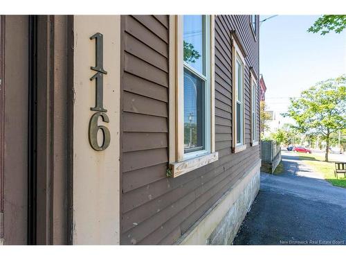 116 Broad St, Saint John, NB 