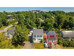 44 Queen ST  Saint Andrews, NB E5B 1C4