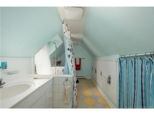 60 Elm St, Moncton, NB 