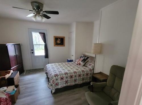 Chambre à coucher - 122 Ch. Renaud, Val-Des-Bois, QC - Indoor Photo Showing Bedroom