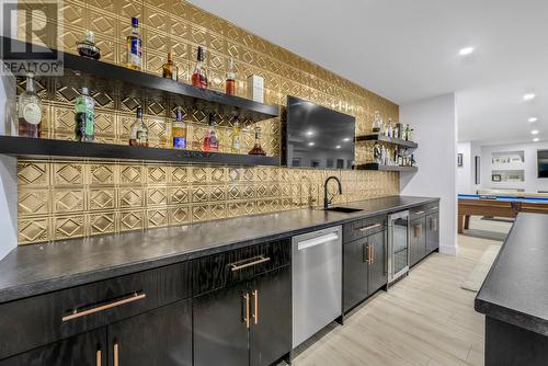 46 Middle Ledge Drive, Logy Bay, NL - Indoor Photo Showing Kitchen With Upgraded Kitchen