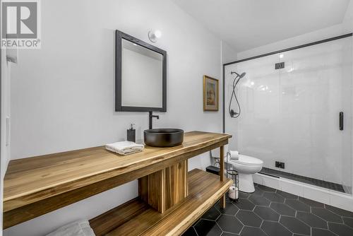 46 Middle Ledge Drive, Logy Bay, NL - Indoor Photo Showing Bathroom