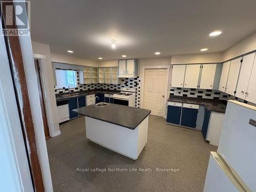 24-26 Spruce Drive, Temagami, ON - Indoor