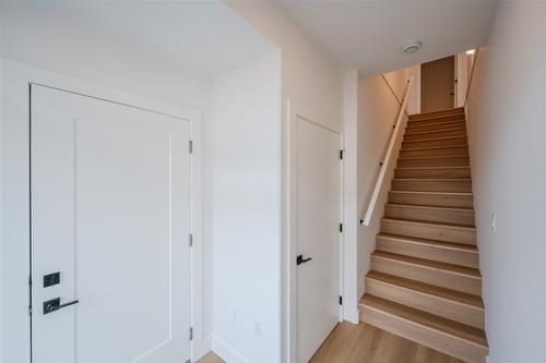 107-770 Argyle Street, Penticton, BC - Indoor Photo Showing Other Room