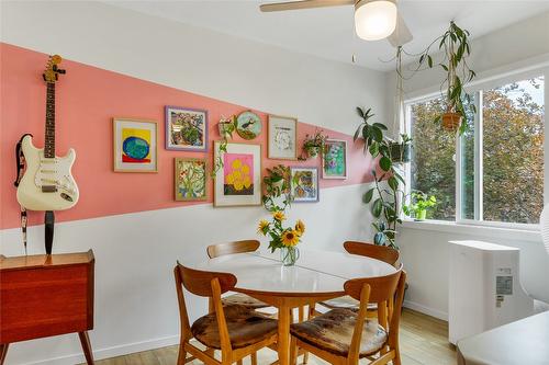 21-1985 Burtch Road, Kelowna, BC - Indoor Photo Showing Dining Room