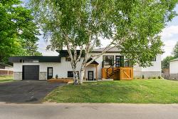 42 Rue Duval  Trois-Rivières, QC G9B 1B3