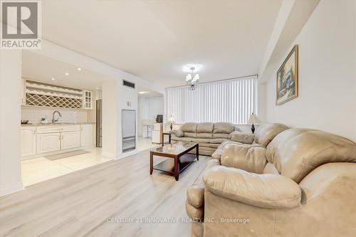 1004 - 10 Markbrook Lane, Toronto, ON - Indoor Photo Showing Living Room
