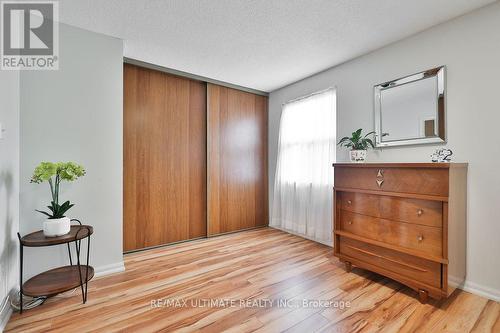 58 - 1050 Shawnmarr Road, Mississauga, ON - Indoor